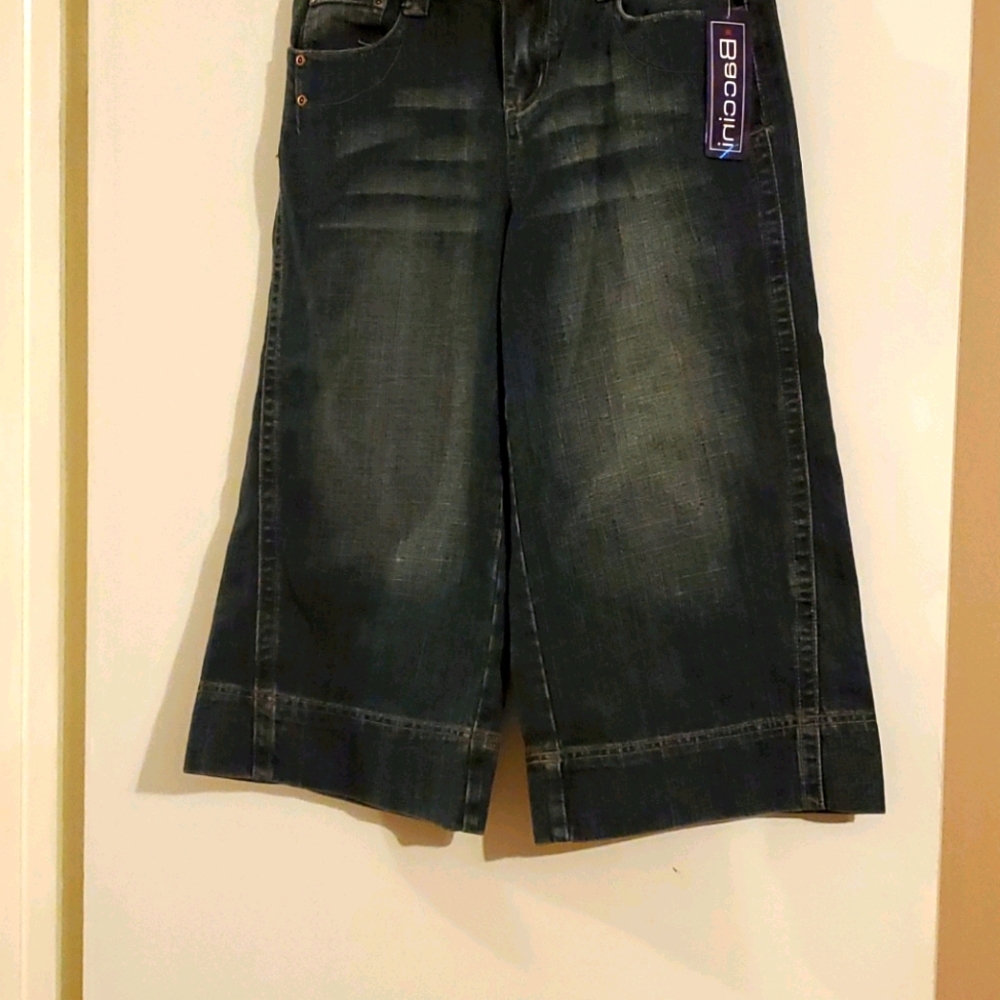 New Wide Leg Cropped Jeans